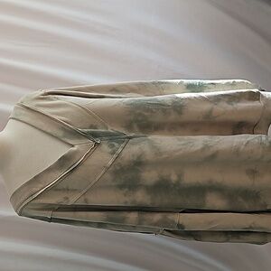 Pol Double neck long sleeve tye dye sweatshirt  L VGUC